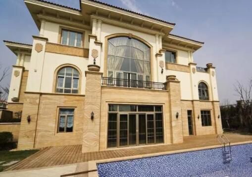 輕鋼別墅的建筑材料安全嗎？內(nèi)部怎么樣？(圖1)