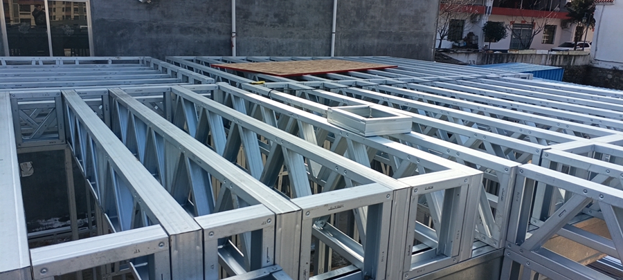 輕鋼龍骨的材料是什么？